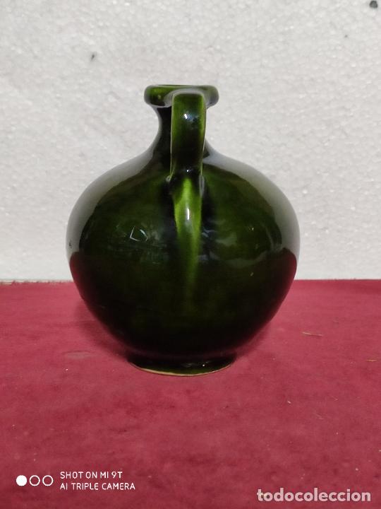 Antig&uuml;edades: peque&ntilde;a perula esmaltada verde 15 cm - Foto 4