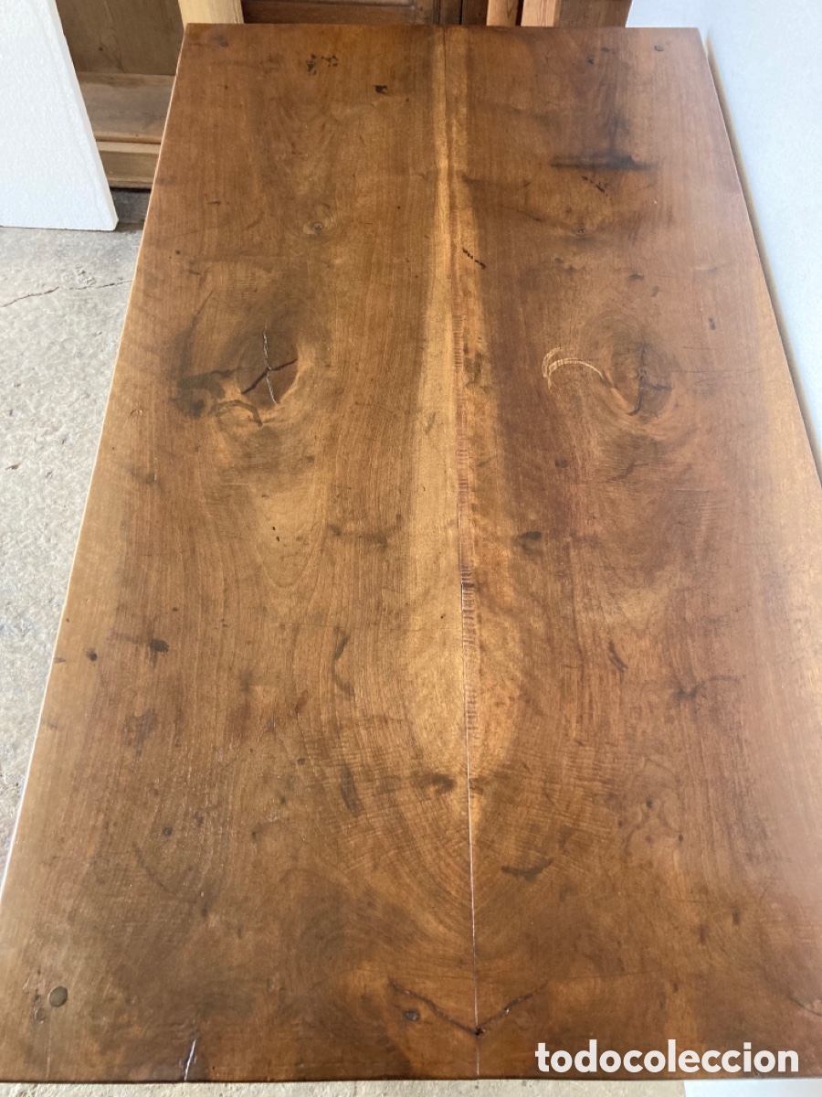 Antig&uuml;edades: Mesa nogal restaurada con patas rectas - Foto 6