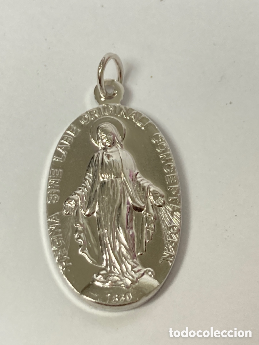 Antig&uuml;edades: Medalla de plata de la Virgen / C06 - Foto 1
