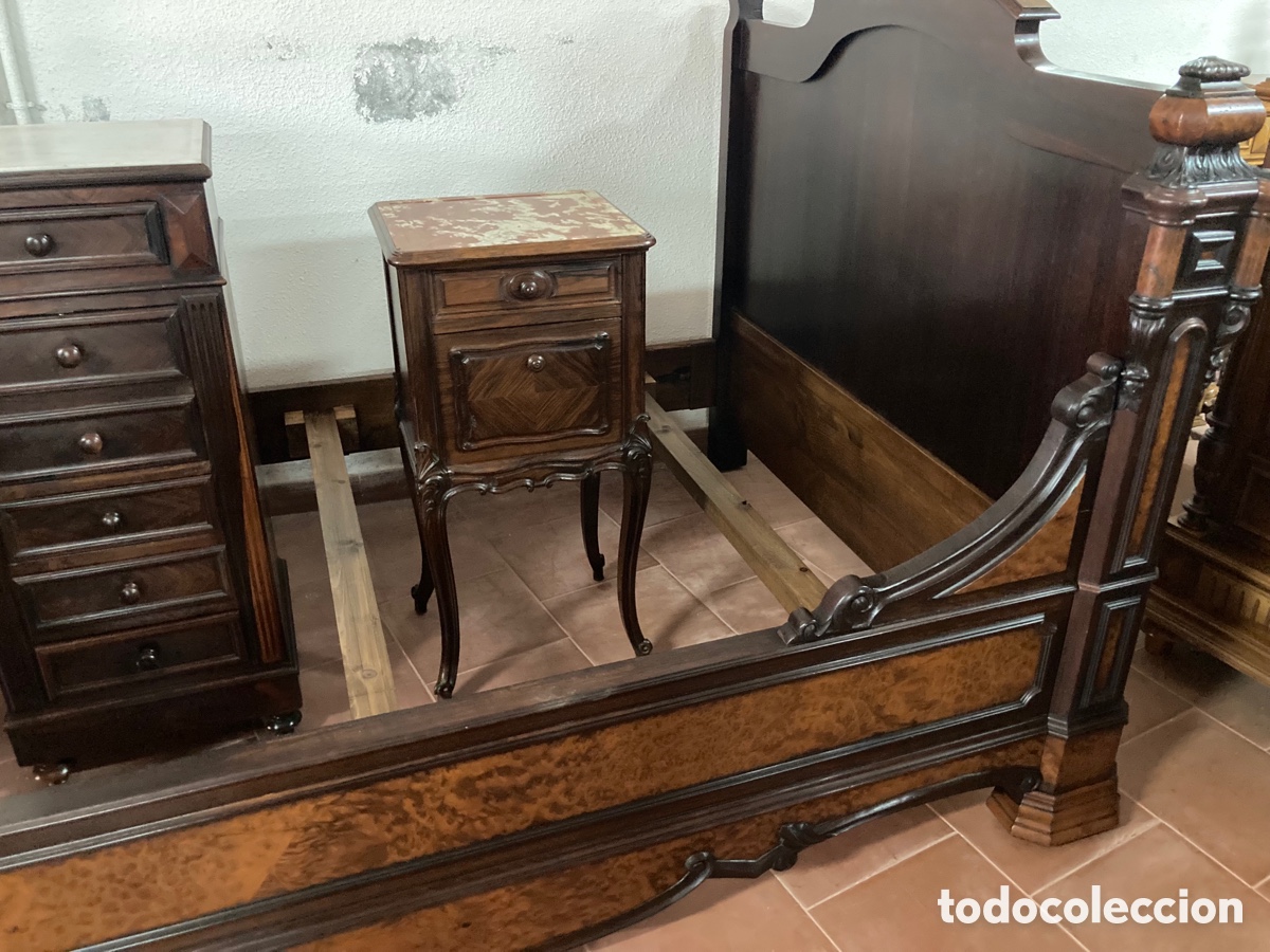 Antig&uuml;edades: Cama de barco restaurada con mesilla - Foto 4