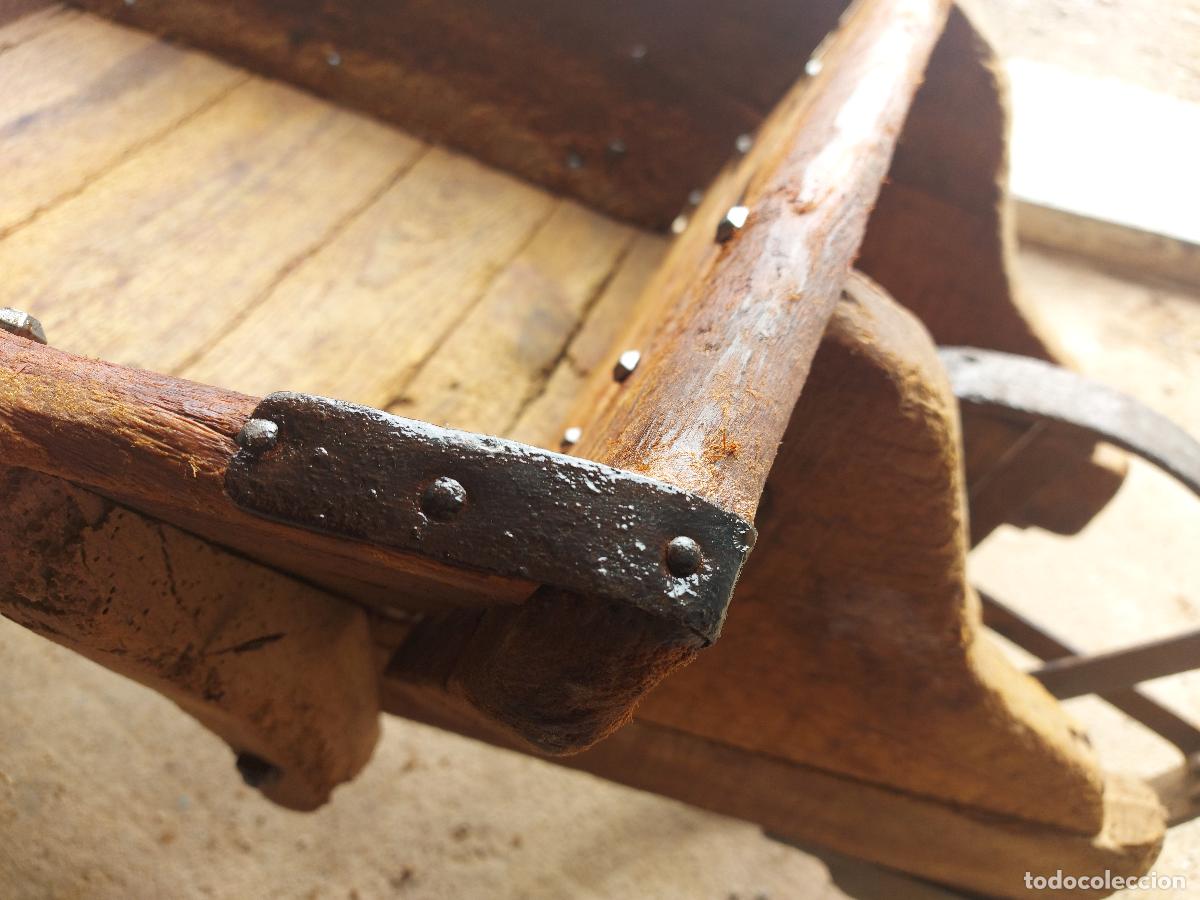 Antig&uuml;edades: Carretilla antigua de madera - Foto 3