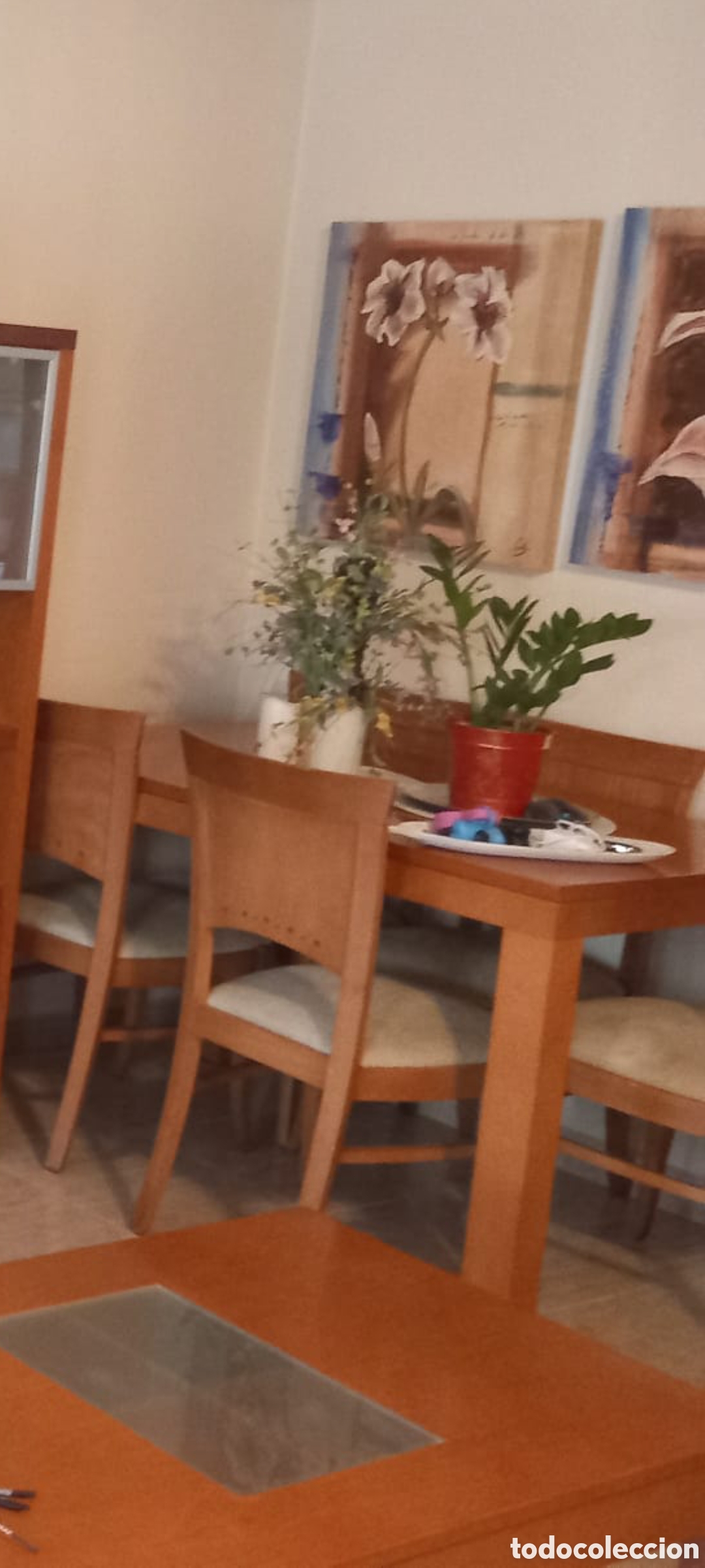 Antig&uuml;edades: Conjunto de sillas y mesa a juego - Foto 1
