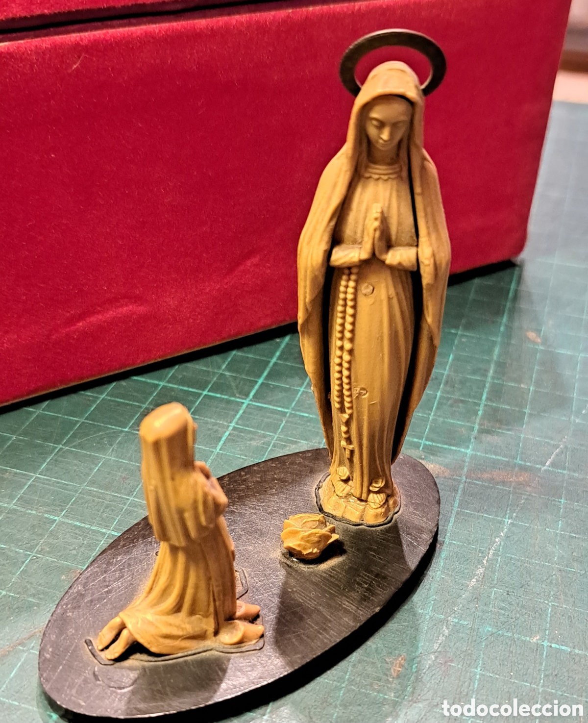Antig&uuml;edades: Figura Virgen pl&aacute;stico - Foto 1