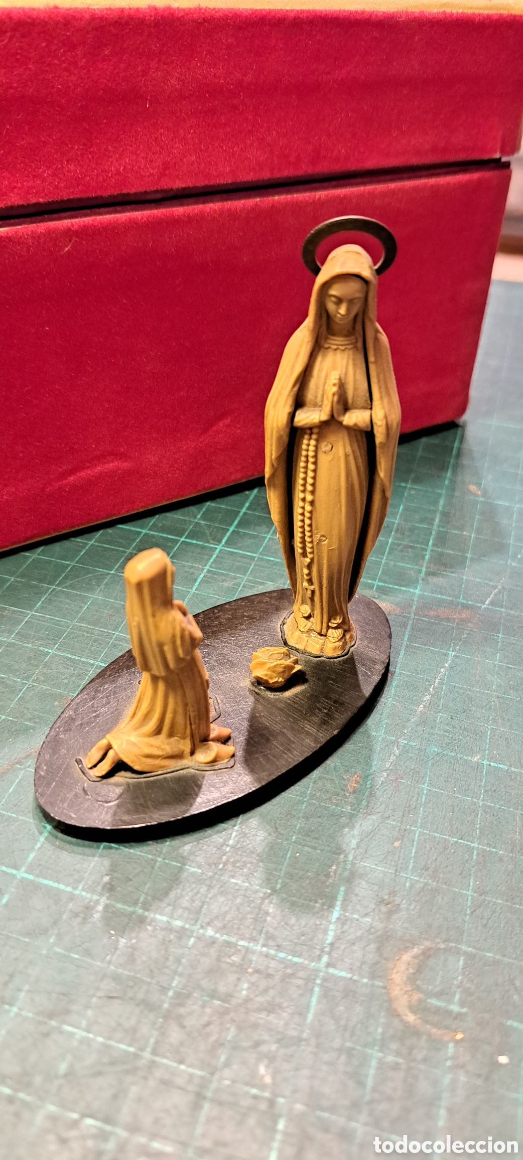 Antig&uuml;edades: Figura Virgen pl&aacute;stico - Foto 2