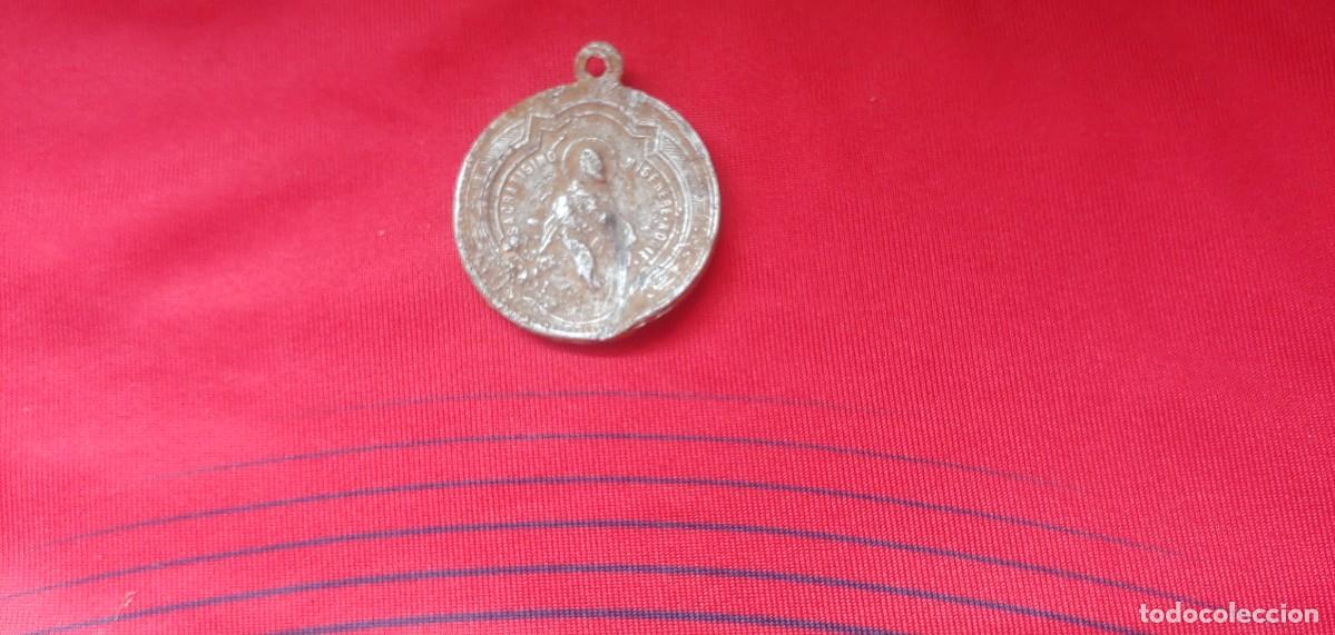 Antig&uuml;edades: MEDALLA NUESTRA SE&Ntilde;ORA DEL CARMEN,ALUMINIO. - Foto 1