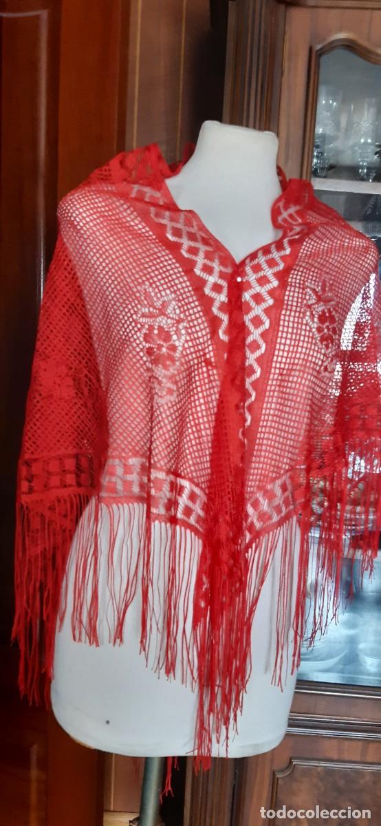Antig&uuml;edades: MANT&Oacute;N DE PICO DE ENCAJE ROJO. - Foto 1