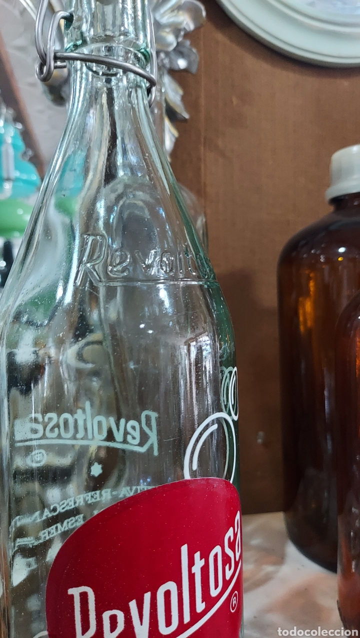 Antig&uuml;edades: Botella de gaseosa Revoltosa - Foto 2