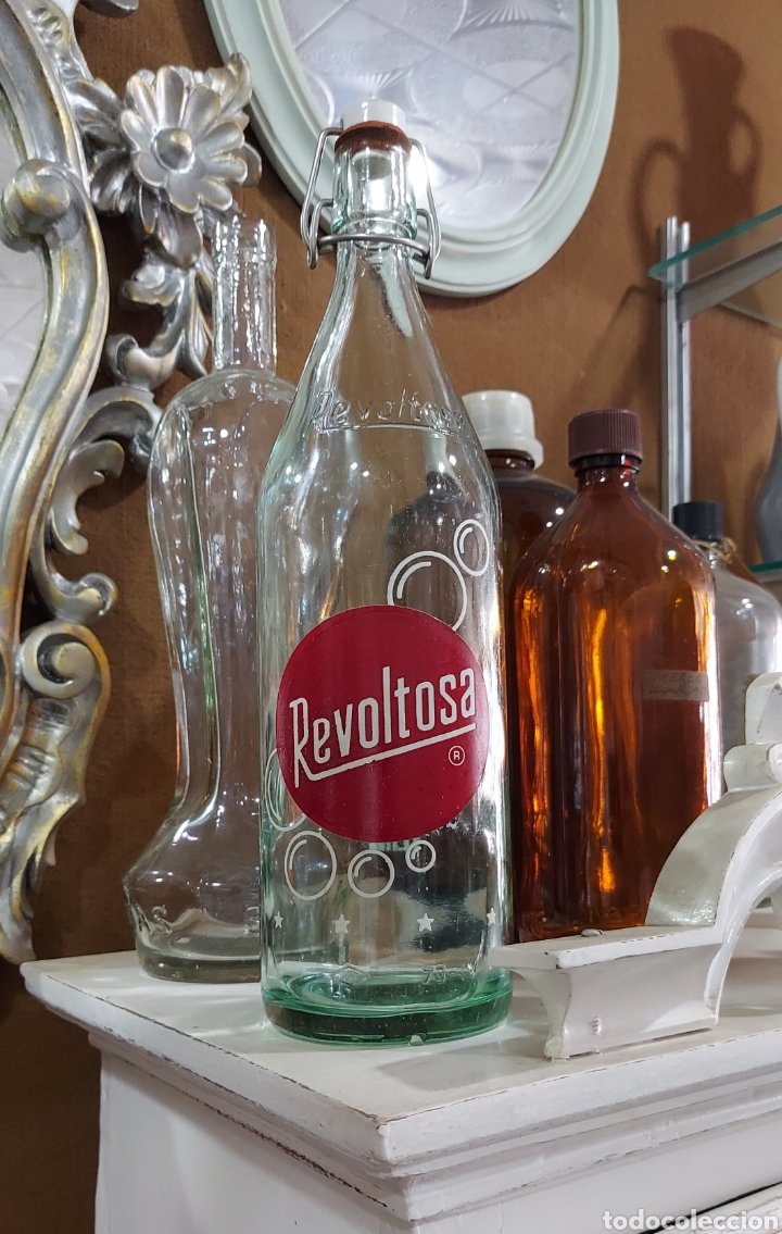 Antig&uuml;edades: Botella de gaseosa Revoltosa - Foto 1