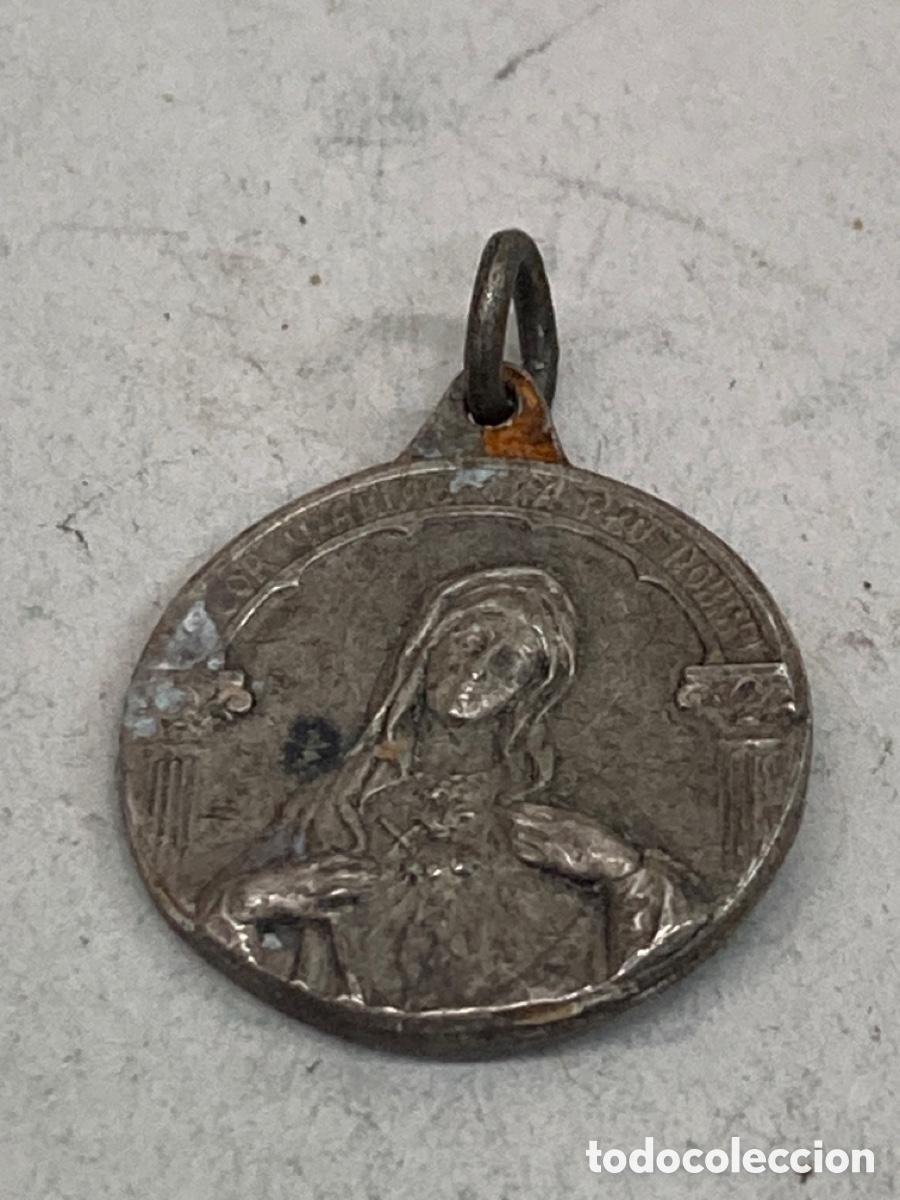 Antig&uuml;edades: Medalla religiosa de plata C16 - Foto 1