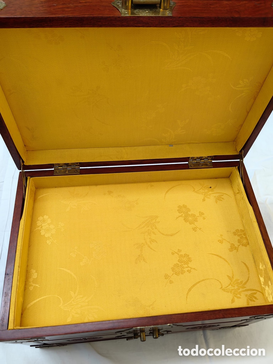 Antig&uuml;edades: Gran caja de madera de China - Foto 7