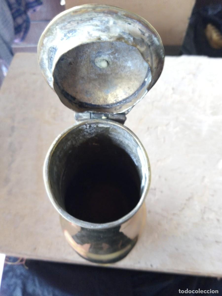 Antig&uuml;edades: JARRA DE LATON CON TAPA - Foto 4