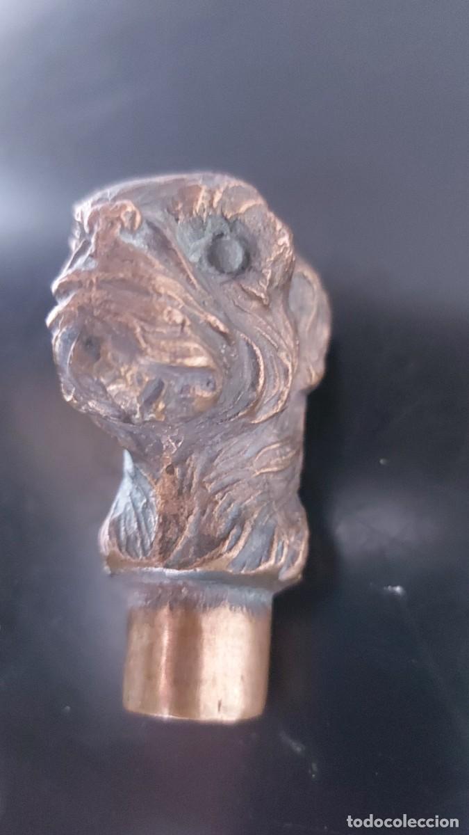 Antig&uuml;edades: EMPU&Ntilde;ADURA BASTON PERRO - Foto 1