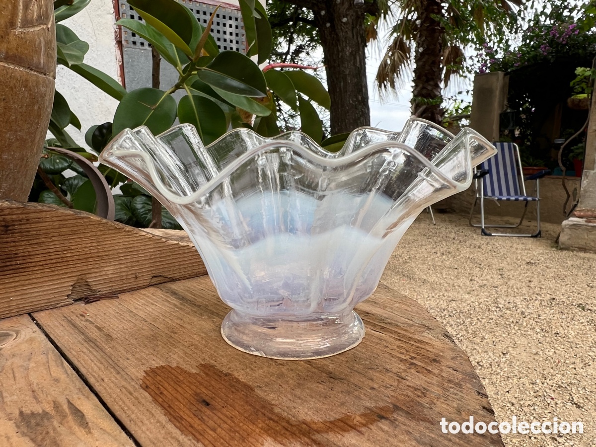 Antig&uuml;edades: PEQUE&Ntilde;A TULIPA DE OPALINA. S.XIX - Foto 3