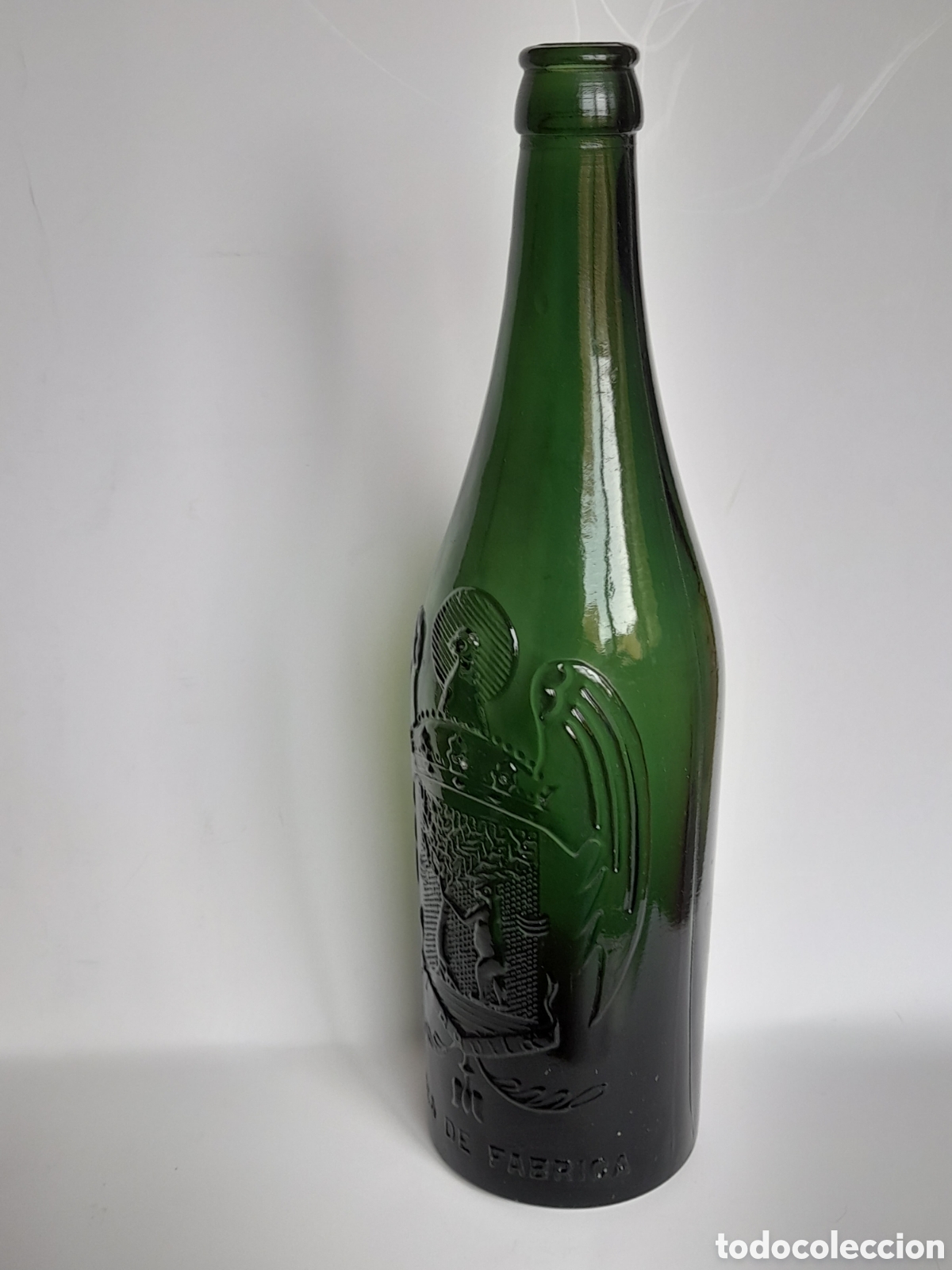 Antig&uuml;edades: Botella cerveza EL AGUILA 1 litro - Foto 3