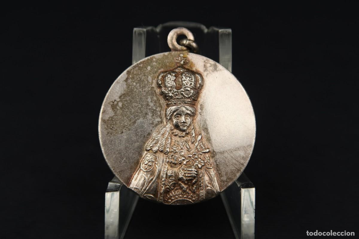 Antig&uuml;edades: Antigua Medalla Religiosa de Plata - Foto 1