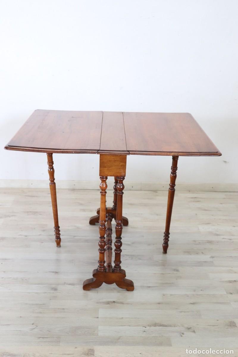 Antig&uuml;edades: Mesa de nogal, siglo XIX - Foto 2