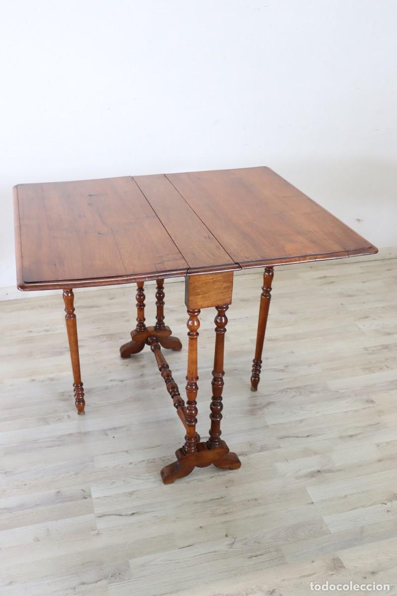 Antig&uuml;edades: Mesa de nogal, siglo XIX - Foto 3
