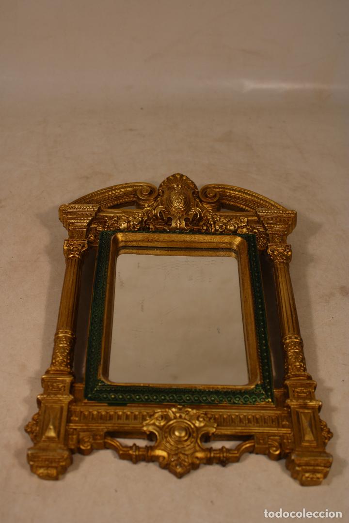 Antig&uuml;edades: espejo de resina dorada - Foto 3