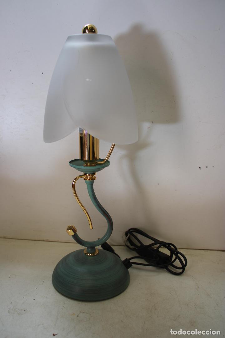 Antig&uuml;edades: lampara de mesa - Foto 3