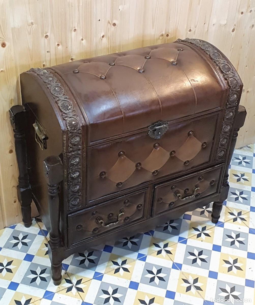 Antig&uuml;edades: BAUL ANTIGUO EN PIEL Y MADERA - Foto 5