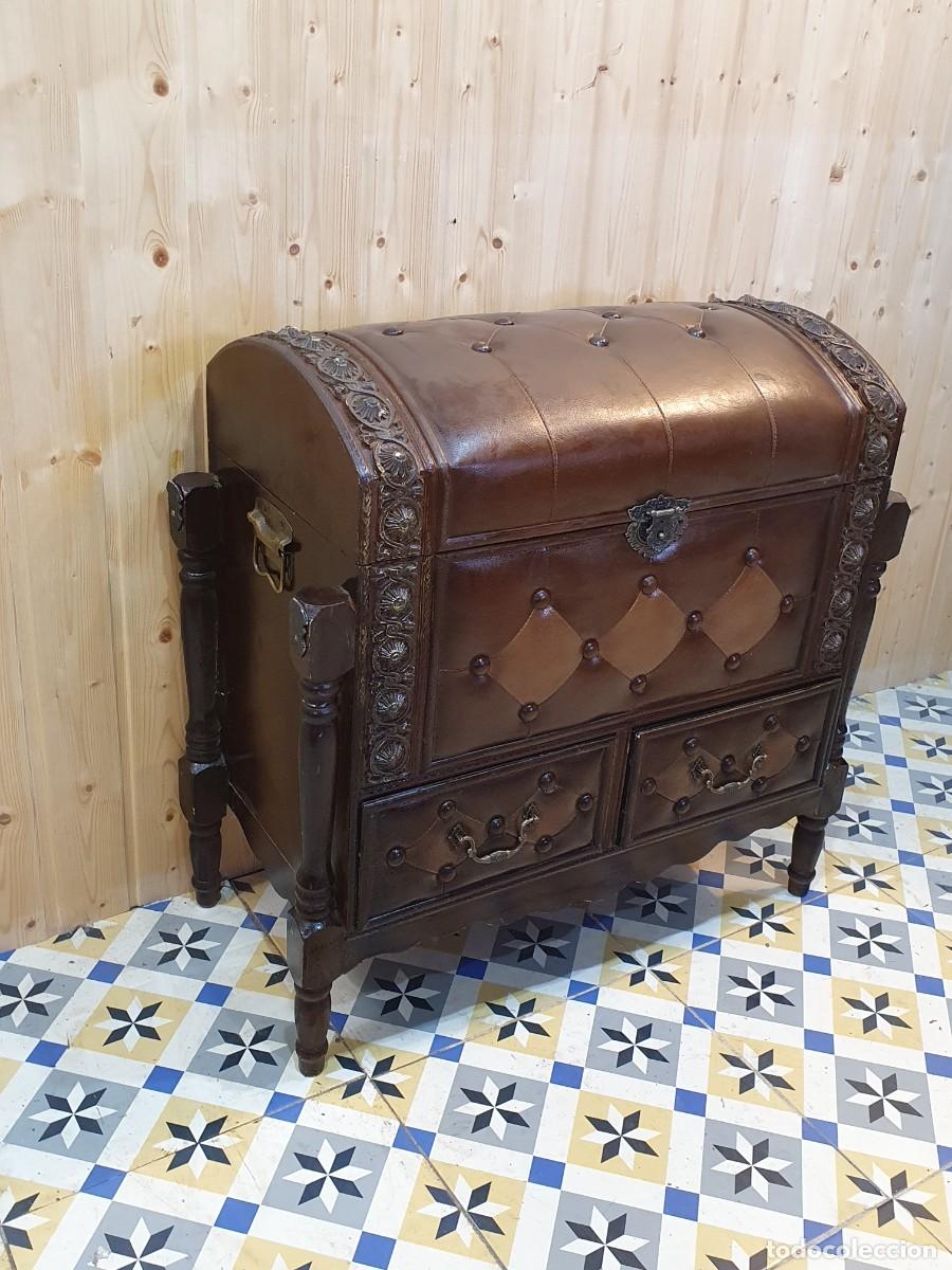 Antig&uuml;edades: BAUL ANTIGUO EN PIEL Y MADERA - Foto 6
