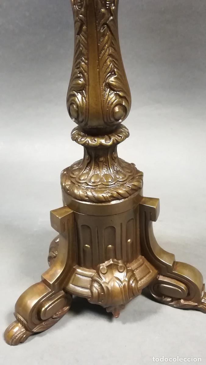 Antig&uuml;edades: CANDELABRO R&Eacute;PLICA DE BRONCE PATINADO - Foto 7