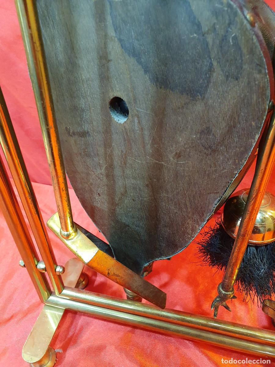 Antig&uuml;edades: JUEGO DE ACCESORIOS CHIMENEA DE LATON - Foto 7
