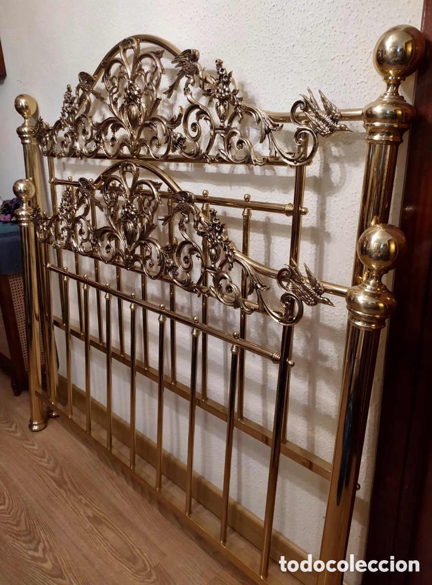 Antig&uuml;edades: Cabecero y piecero de cama de bronce y lat&oacute;n - Foto 3