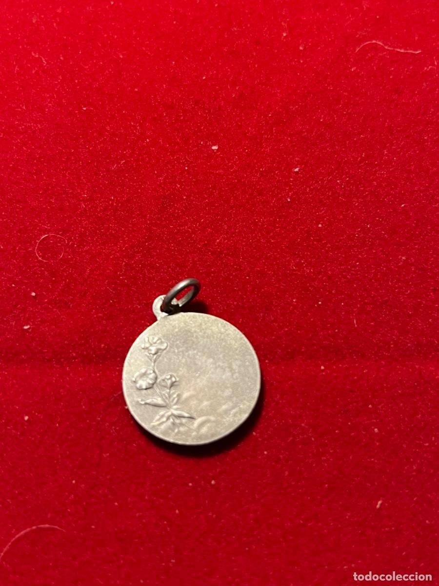 Antig&uuml;edades: Medalla religiosa - Foto 2