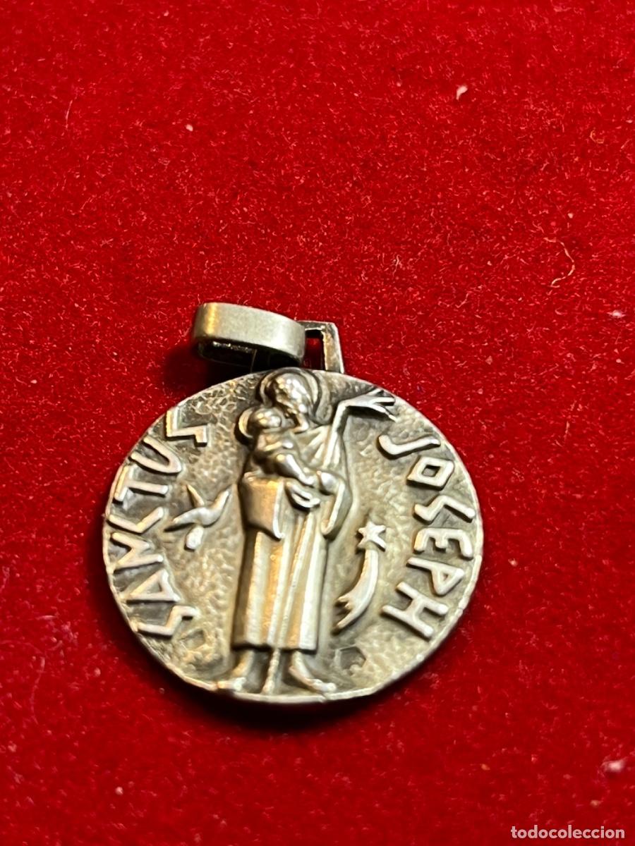 Antig&uuml;edades: Medalla religiosa - Foto 1
