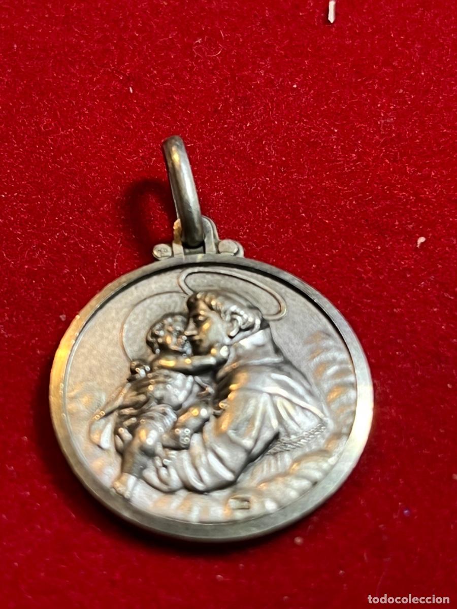 Antig&uuml;edades: Medalla religiosa - Foto 1