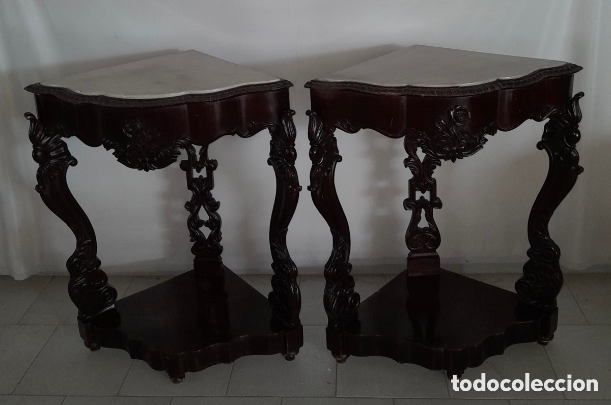 Antig&uuml;edades: Pareja de consolas esquineras - Foto 1