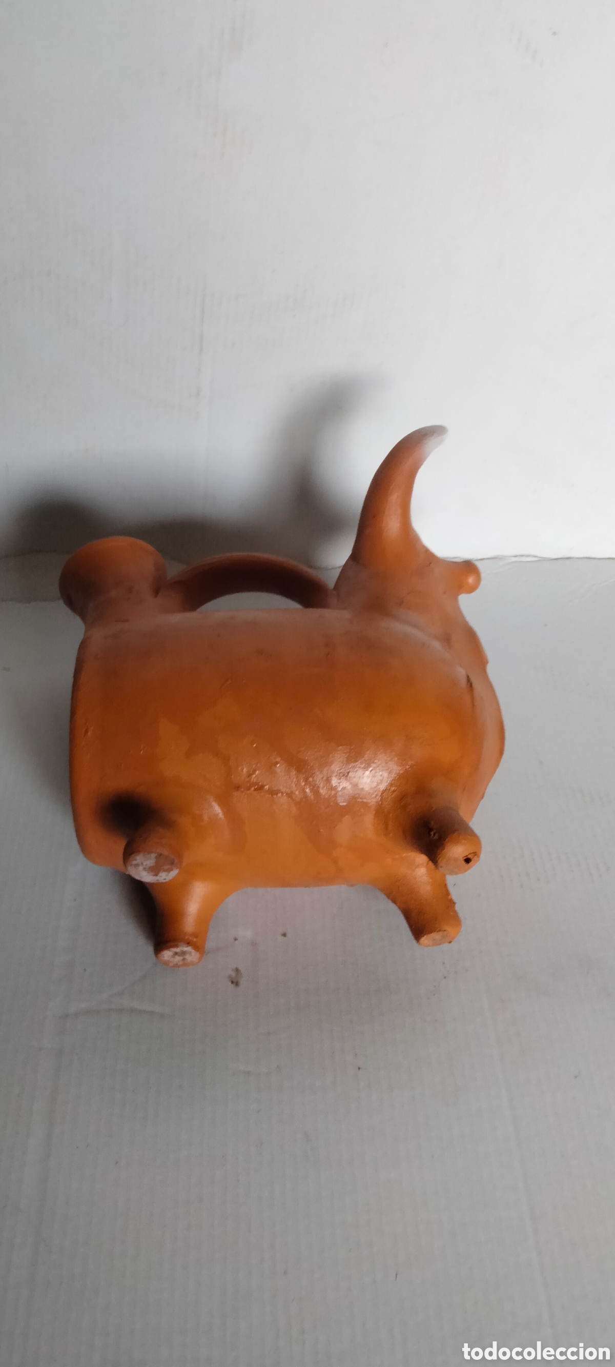 Antig&uuml;edades: Botijo de barro Toro 25 cm - Foto 5