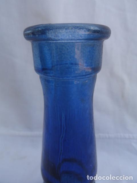 Antig&uuml;edades: JARRON VIOLETERO CRISTAL COLOR AZUL. - Foto 3