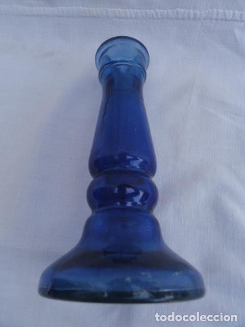 Antig&uuml;edades: JARRON VIOLETERO CRISTAL COLOR AZUL. - Foto 5