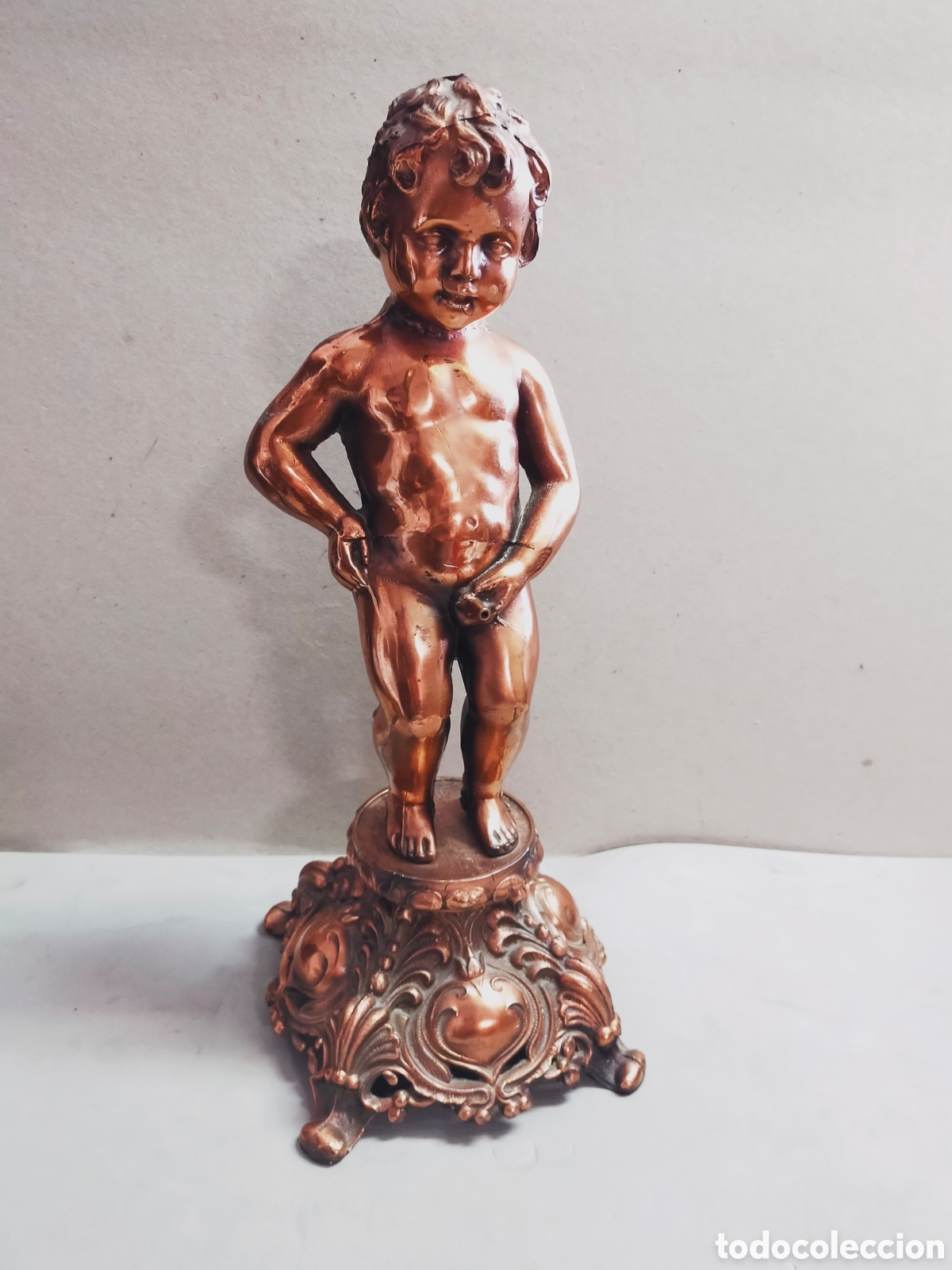 Antiques: MANNEKEN PIS, FIGURA FUENTE EN HIERRO CON ACABADO EN COBRE. 40 CM.