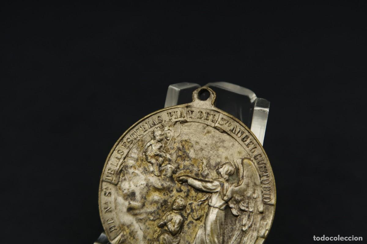 Antig&uuml;edades: Antigua Medalla Religiosa - Foto 3