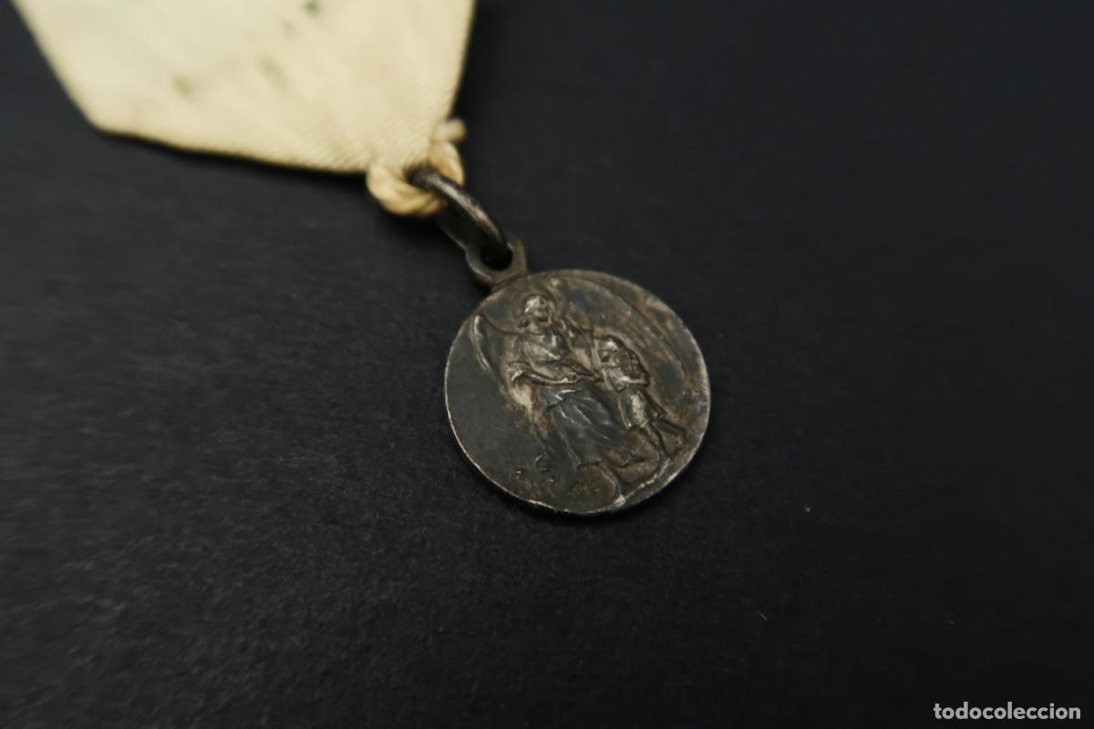 Antig&uuml;edades: Antigua Medalla Religiosa de Plata - Foto 4