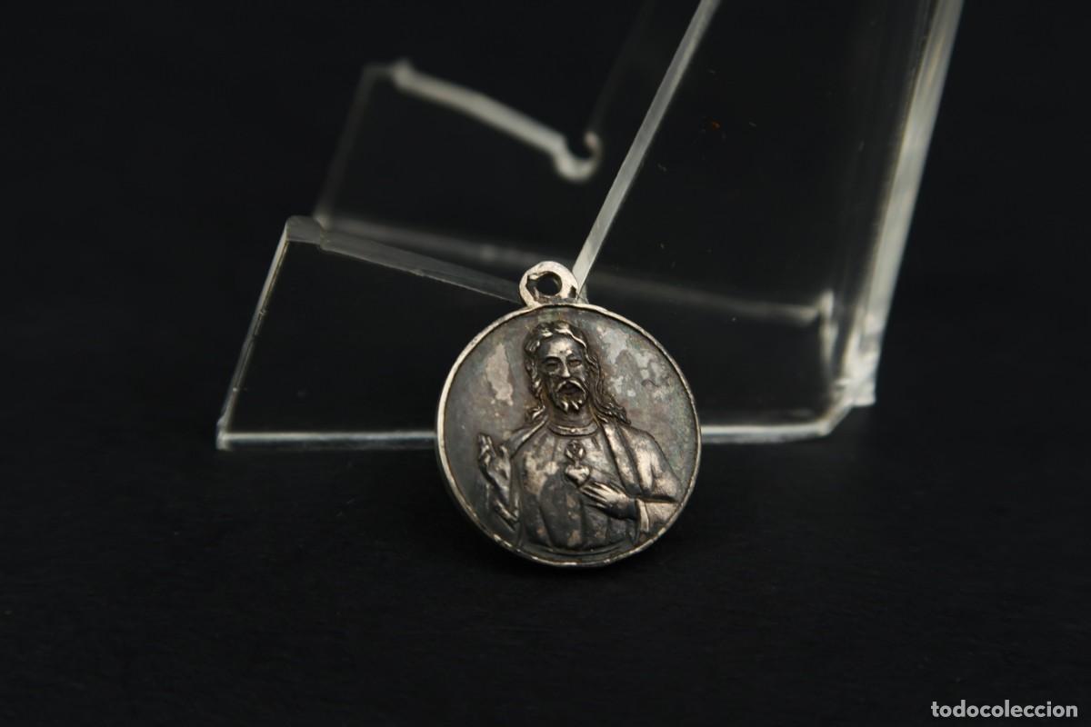 Antig&uuml;edades: Antigua Medalla Religiosa de Plata - Foto 5