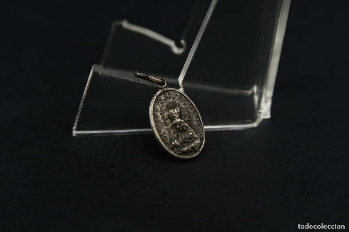 Antig&uuml;edades: Antigua Medalla Religiosa de Plata - Foto 1