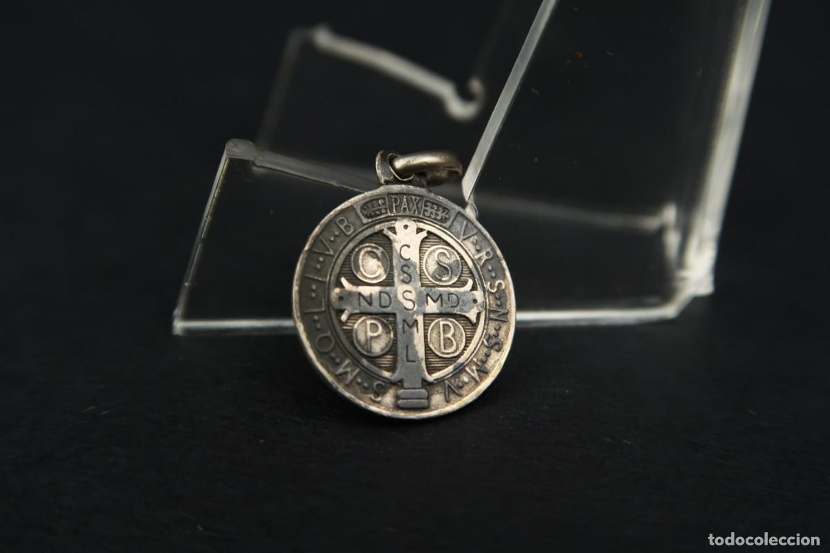 Antig&uuml;edades: Antigua Medalla Religiosa de Plata - Foto 3