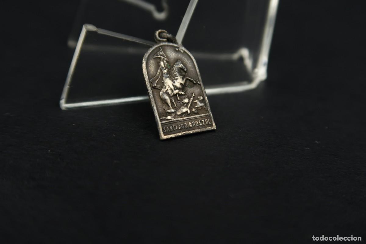 Antig&uuml;edades: Antigua Medalla Religiosa de Plata - Foto 2