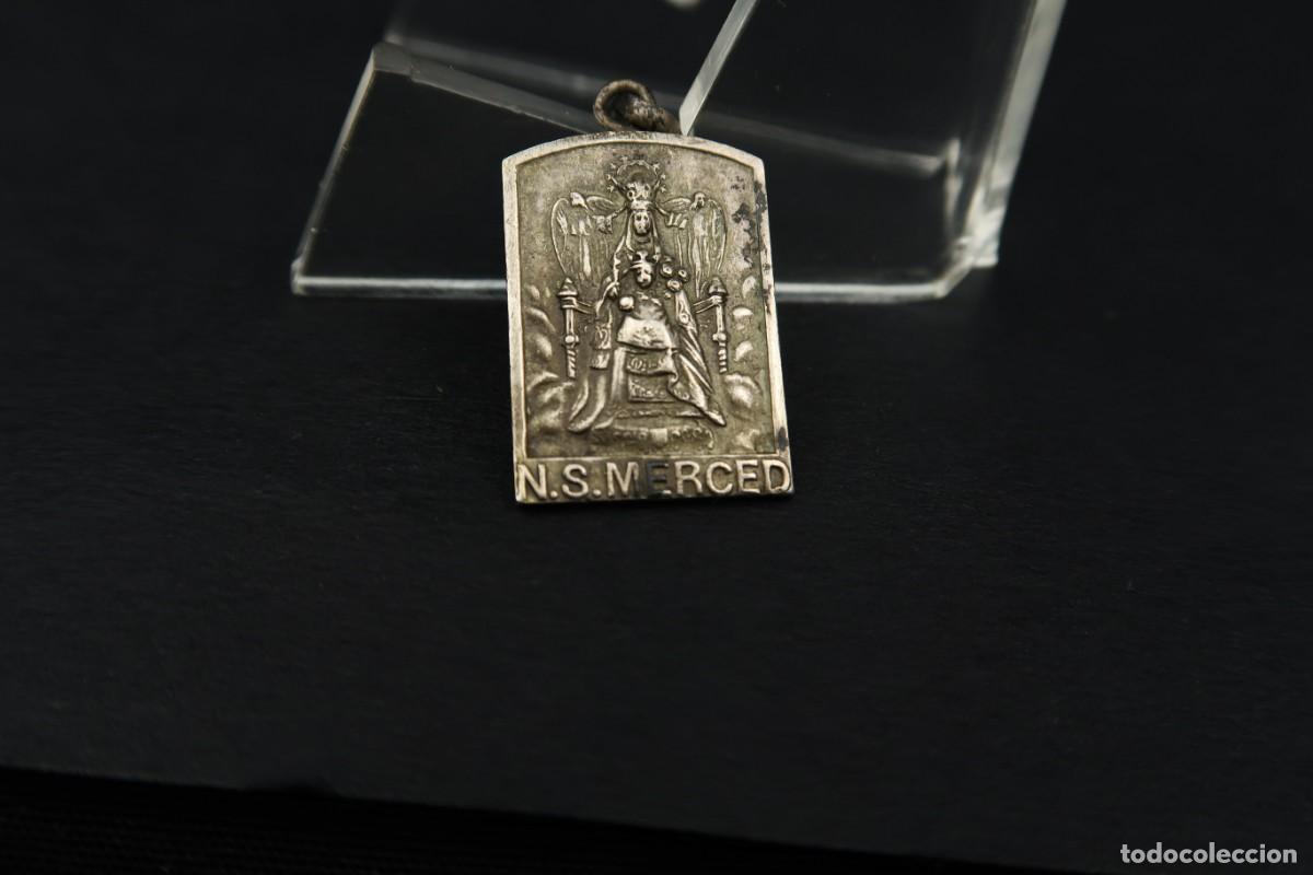 Antig&uuml;edades: Antigua Medalla Religiosa de Plata - Foto 2