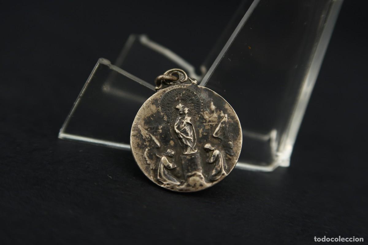 Antig&uuml;edades: Antigua Medalla Religiosa de Plata - Foto 3