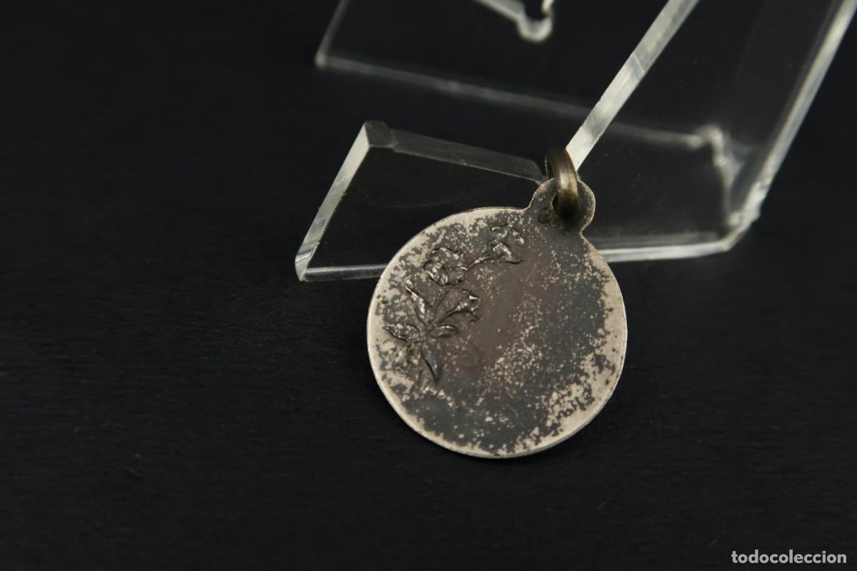Antig&uuml;edades: Antigua Medalla Religiosa de Plata - Foto 6