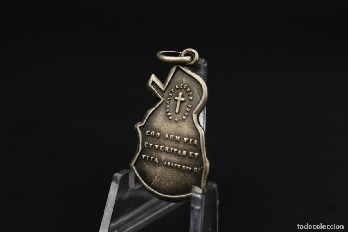 Antig&uuml;edades: Antigua Medalla Religiosa de Plata - Foto 5
