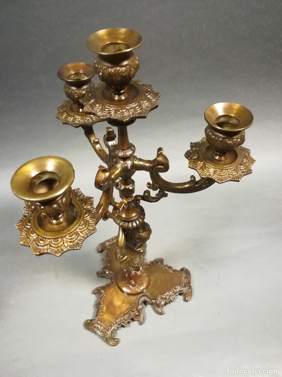 Antig&uuml;edades: CANDELABRO R&Eacute;PLICA DE BRONCE PATINADO - Foto 4