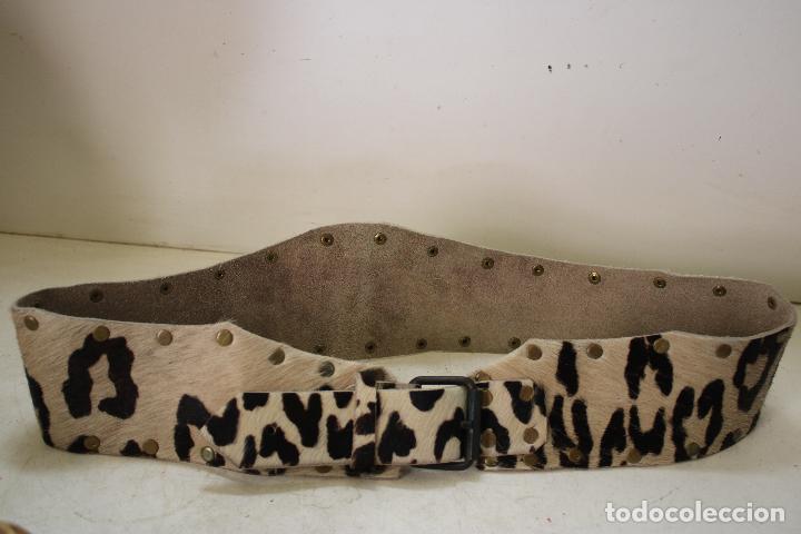 Antig&uuml;edades: cinturon dise&ntilde;o de hiena - c105 - Foto 1