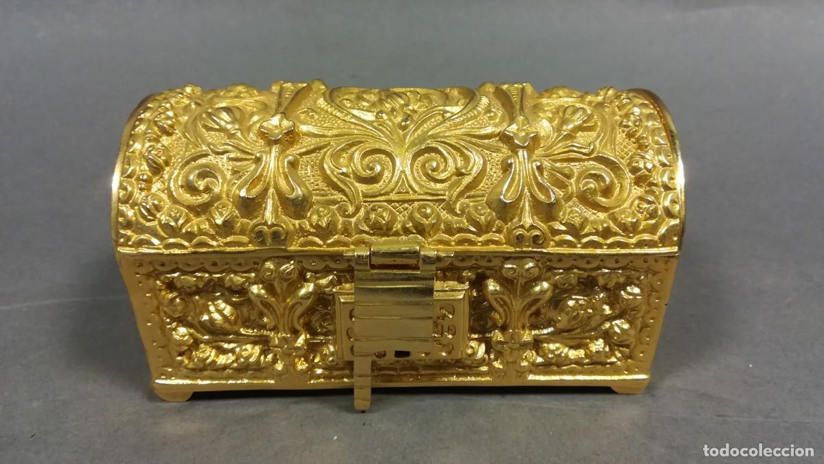 Antig&uuml;edades: COFRE DE BRONCE CON BA&Ntilde;O DE ORO - Foto 10