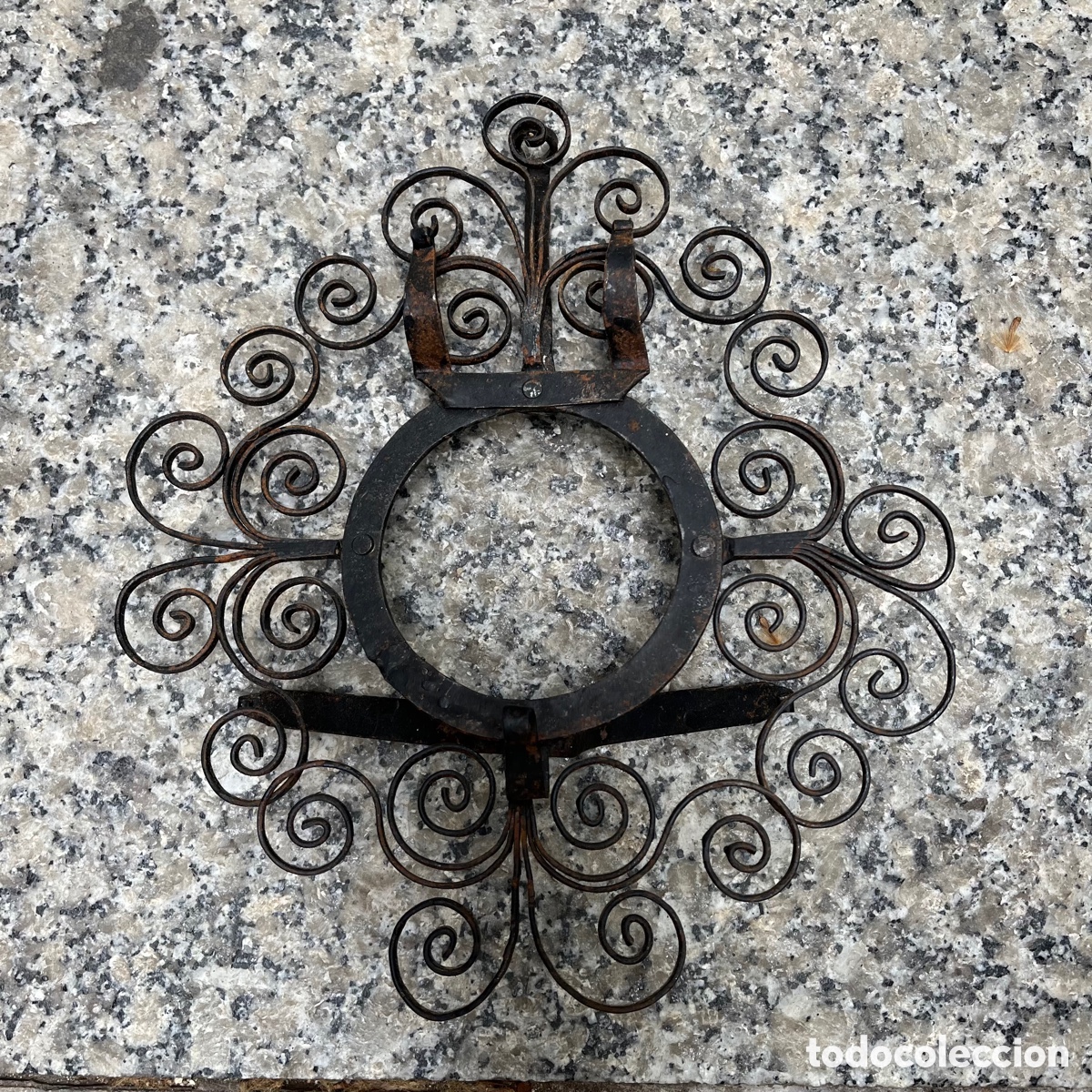 Antig&uuml;edades: Mortero con soporte de forja - Foto 3